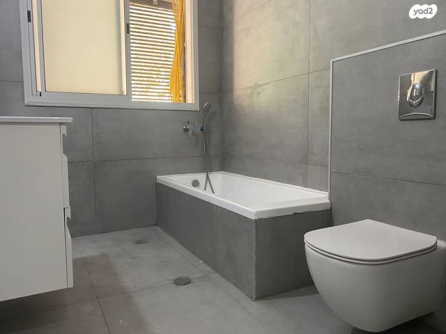 דירה, מעפילי אגוז 66, נווה חן, תל אביב יפו