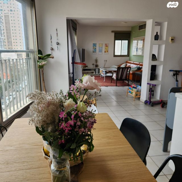 דירה, הרב קוק 21, כרם התימנים, תל אביב יפו