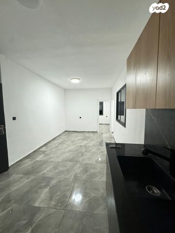 דירה, קרית אתא