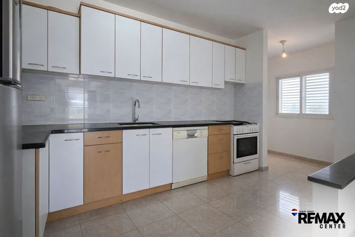 דירה, כ"ט בנובמבר, דרום מזרח, בת ים