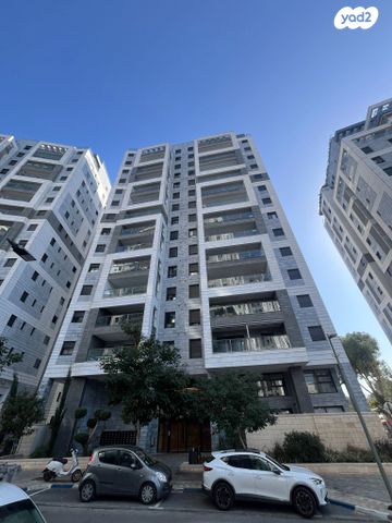 דירה, רועי קליין 10, קרית קריניצי, רמת גן