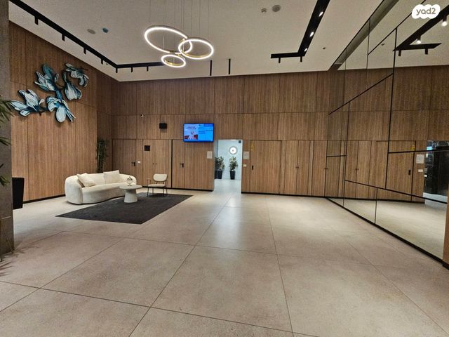 דירה, גאולה כהן, נאות פרס, רמלה