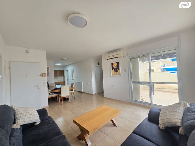 דירה, הרב כלפון משה הכהן, חומת שמואל, הר חומה, ירושלים