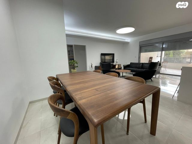 דירה, הראשונים, קרית חיים מזרחית, חיפה