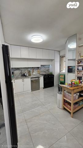 דירה, אלברט איינשטיין 30, לוד