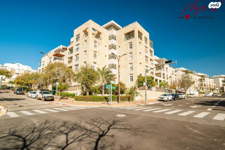 דירה, עמק איילון, הפרחים, מודיעין מכבים רעות