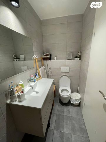 דירה, הררי, נווה יהושע, ערמונים, רמת גן