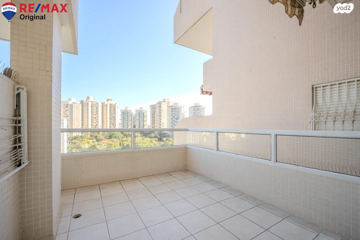 דירה, מרום נווה, רמת יצחק, רמת גן