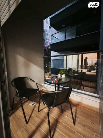 דירה, מניה שוחט, רמז, מערב ותיק, ראשון לציון