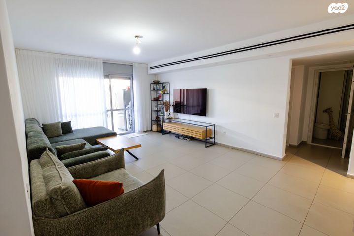 דירת גן, אליהו הנביא 31, פסגות אפק, ראש העין