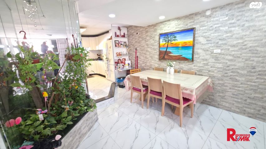 דירה, משה שרת 65, יצחק שדה, אזור