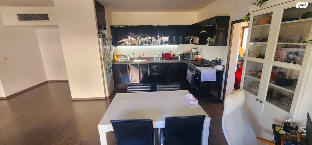 דירה, מרדכי זעירא 9, המשתלה, תל אביב יפו