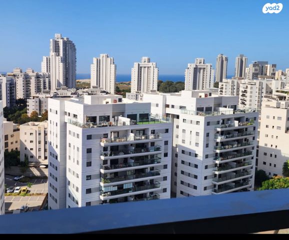 דירה, קרל פופר 14, קרית המדע, נתניה