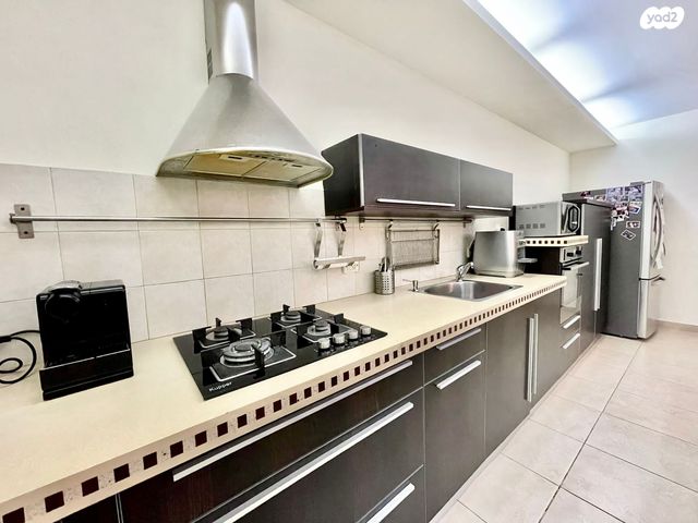 דירה, ד"ר יהודה פרח 8, קרית השרון, נתניה