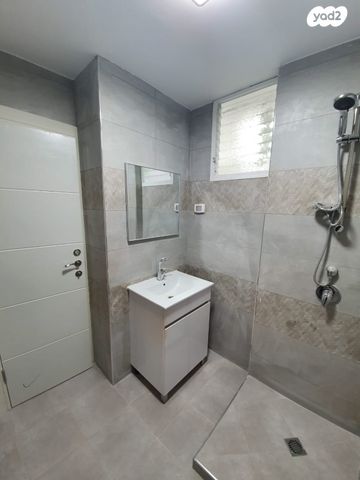 דירה, מורד הגיא, כרמיאל