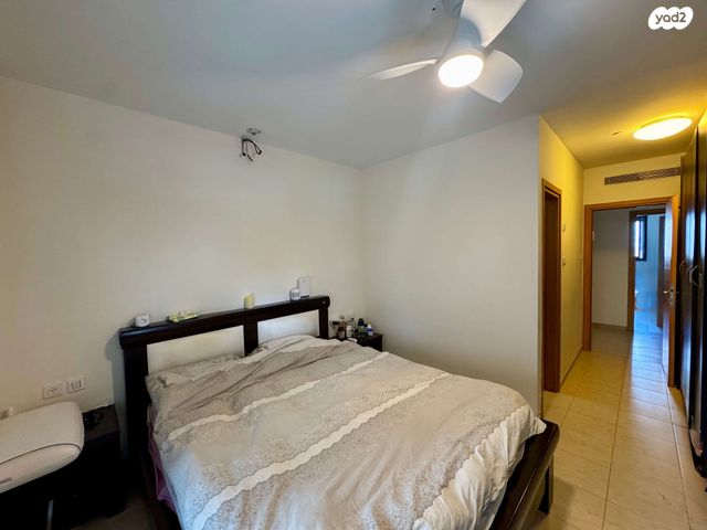 דירה, נחל איילון, צור יצחק, צור יצחק