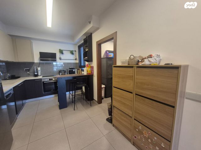 דירה, יצחק נבון, נאות אריאל שרון, קרית אונו