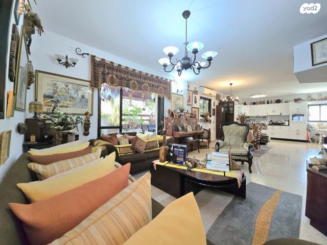 דירה, רעננה