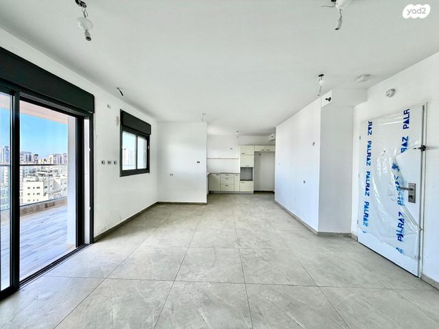 דירה, קרל פופר 14, קרית המדע, נתניה