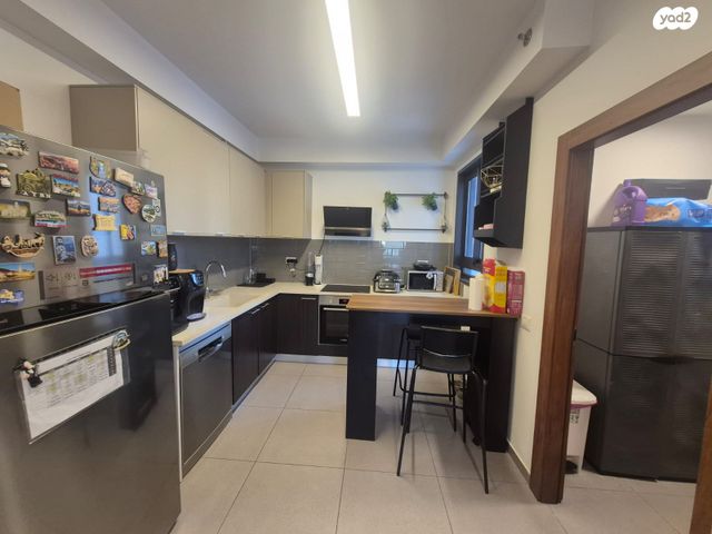 דירה, יצחק נבון, נאות אריאל שרון, קרית אונו