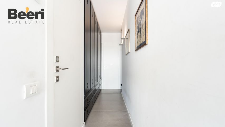 גג/ פנטהאוז, איינשטיין 21, אזור הבילויים, רמת גן