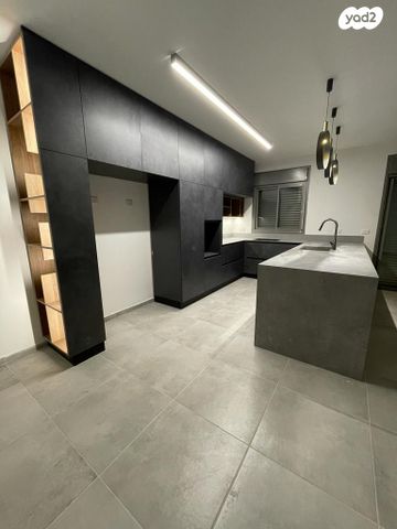 דירה, צומת סביון, קרית אונו