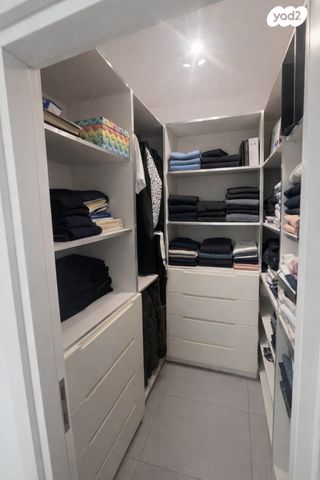 דירה, הברוש, נווה גנים, קרית מוצקין