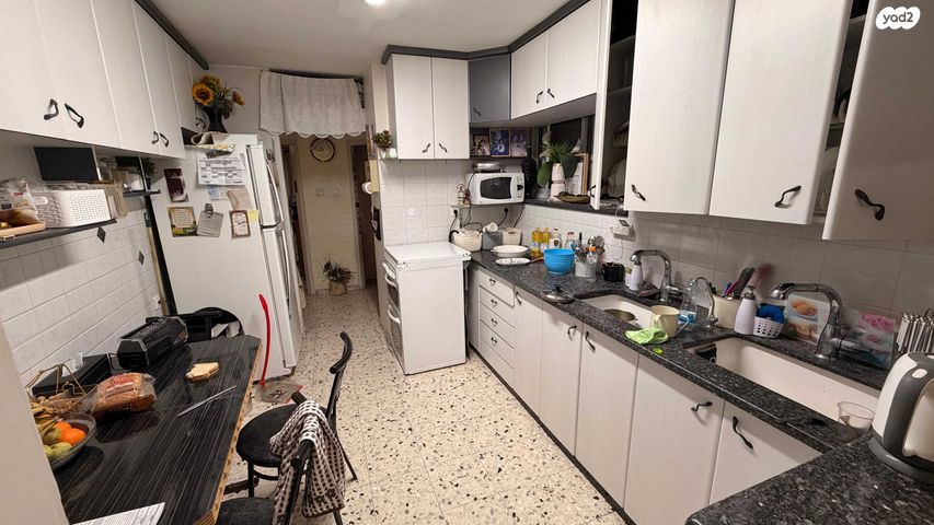 דירה, קהילות שו"ם, רמות, ירושלים