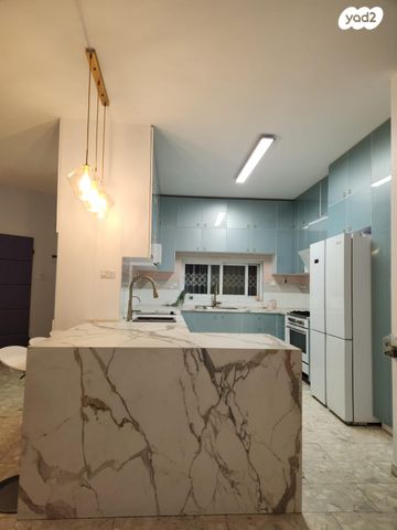 דו משפחתי, סטרומה, שכונה ה', באר שבע