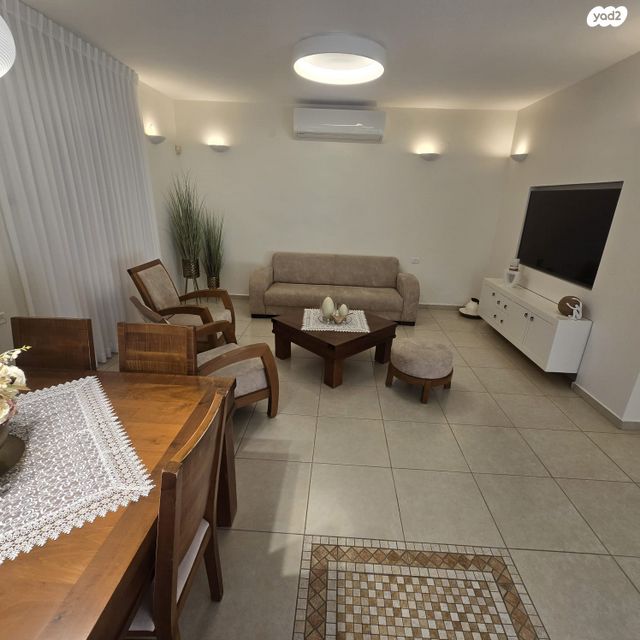 בית פרטי/ קוטג', מוטה גור, גן יבנה