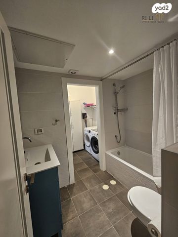 דירת גן, גבעת אלונים, כפר יונה