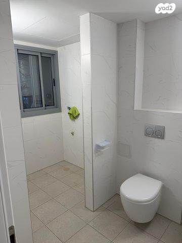 דירה, ש"י עגנון, שיכון רסקו, קרית אונו