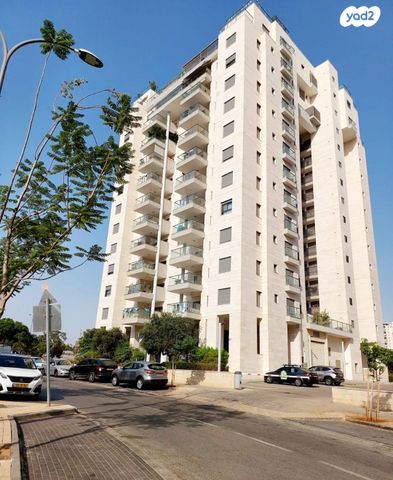 דירה, הוד השרון