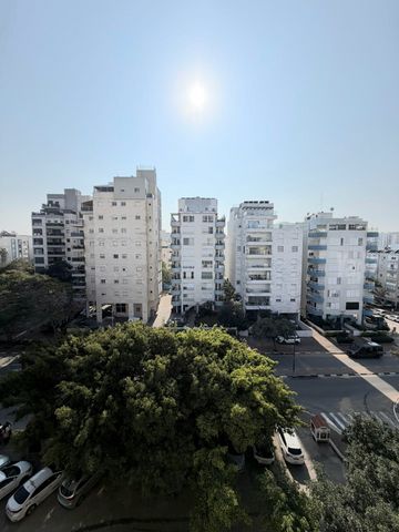 קרית צאנז