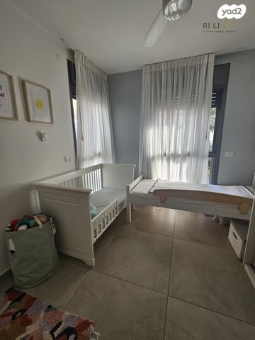 דירת גן, גבעת אלונים, כפר יונה