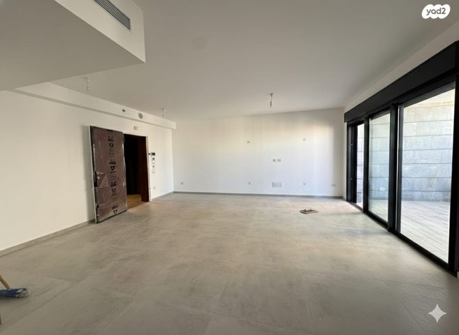 דירה, יצחק שמיר, רמת הדר, גבעת שמואל