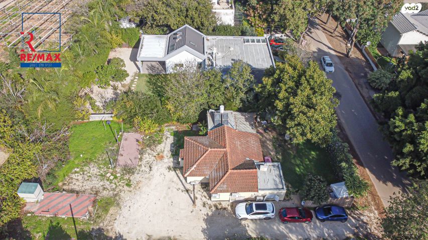 משק עזר, כפר מונש