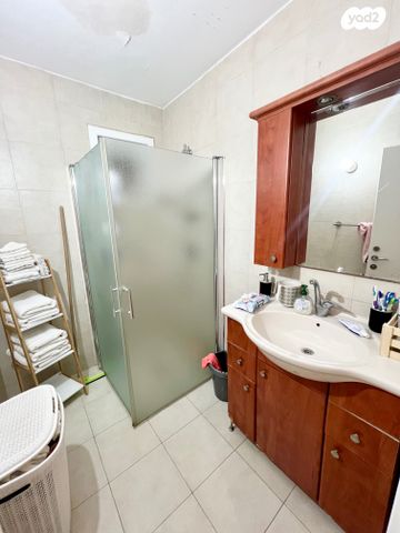 דירה, הערבה, רמות ויצמן, יבנה