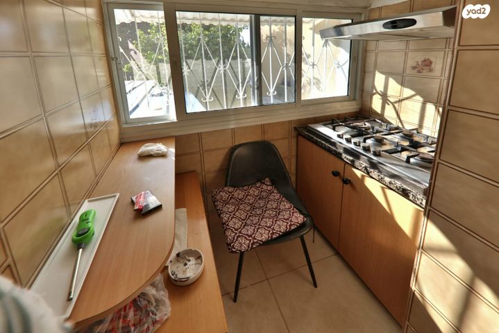 דירת גן, חנה סנש, קרית אתא