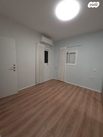 דירה, דרך בן גוריון, בת ים