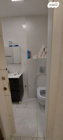 דירת גן, החלוץ, נווה רמז, חולון