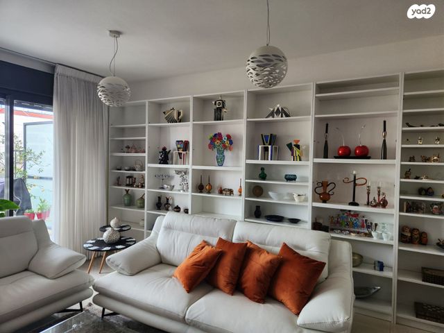 דירה, נווה זמר, רעננה