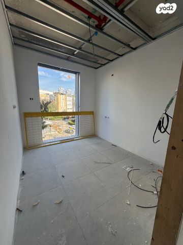 דירה, חברה חדשה 5, הצפון החדש - כיכר המדינה, תל אביב יפו