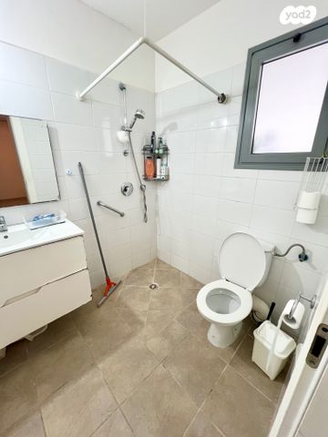 דירה, הערבה, רמות ויצמן, יבנה