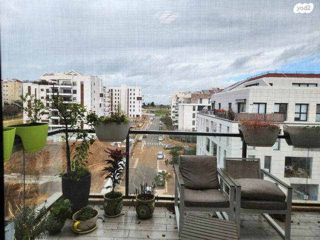 דירה, נווה זמר, רעננה