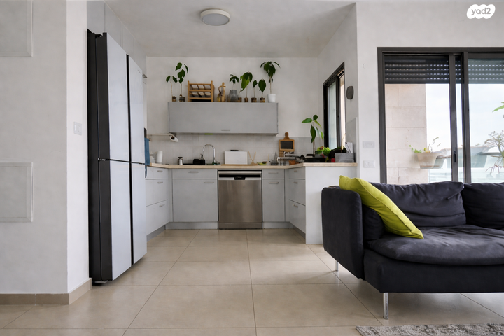 שכונת בן גוריון, מרכז העיר ג'