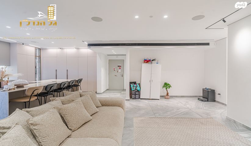 דירת גן, חמרא, עיר היין, אשקלון