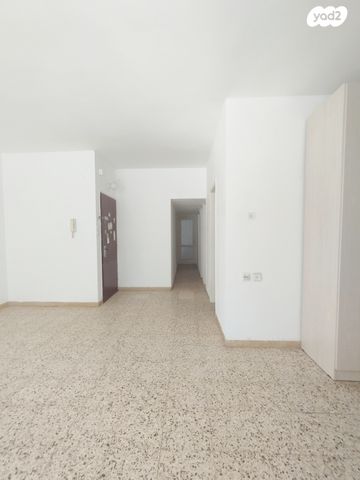 דירה, טרכטנברג, אברמוביץ', ראשון לציון