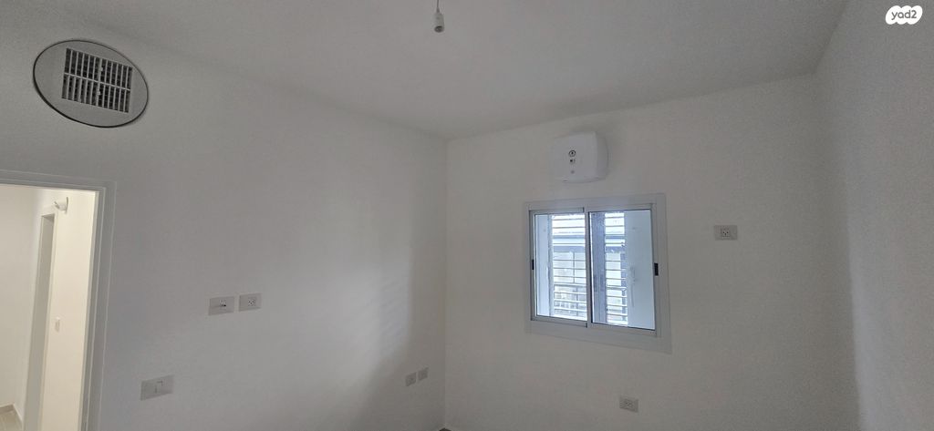 דירה, אליהו גולומב, פתח תקווה