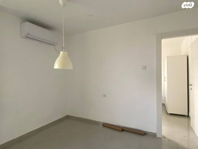 דירה, שדרות דגניה 11, קרית חיים מערבית, חיפה